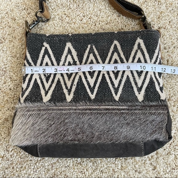 Myra Crossbody Bag - Picture 12 of 16